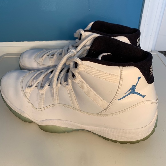 Jordan 11 - Picture 7 of 8